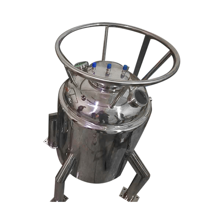 Double jackted Solvent Recovery tank with Coil,With Legs