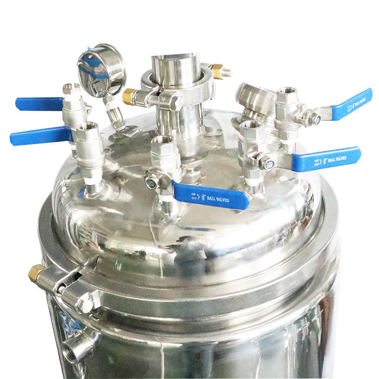 12"x24" Stainless Steel Jacketed Collection Tank